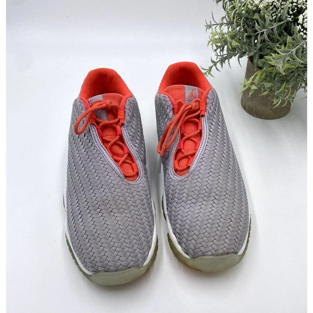 Nike Air Jordan Future Low BG GS Wolf Grey Infrared 23 White Size 6.5Y/ Sz 8 Wom